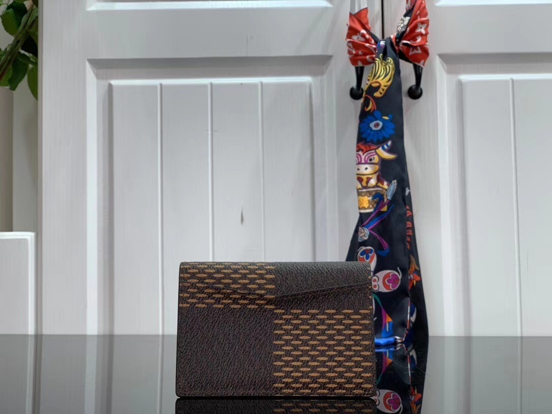 LV POCKET ORGANIZER M61696YY