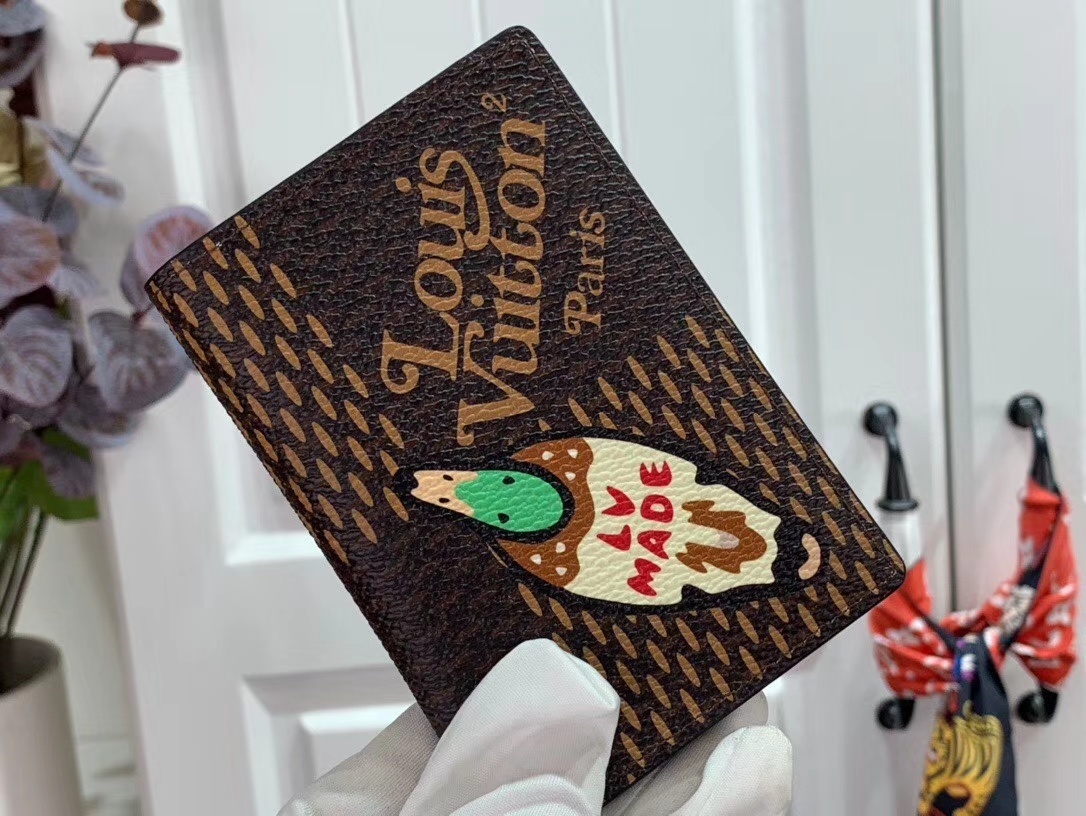 LV POCKET ORGANIZER M61696YY