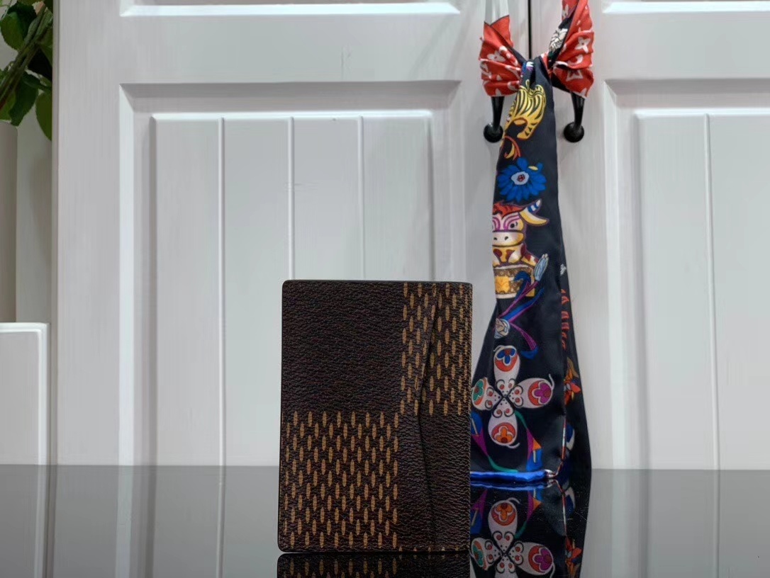 LV POCKET ORGANIZER M61696YY