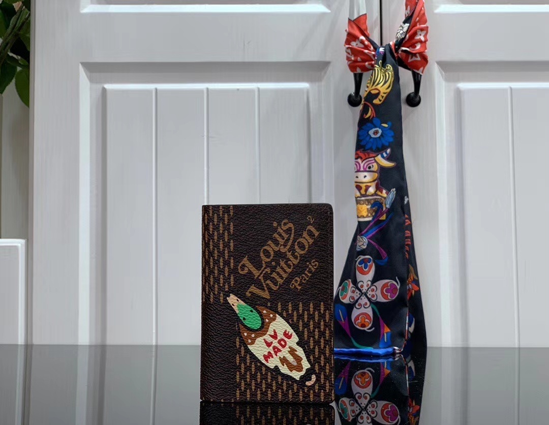 LV POCKET ORGANIZER M61696YY