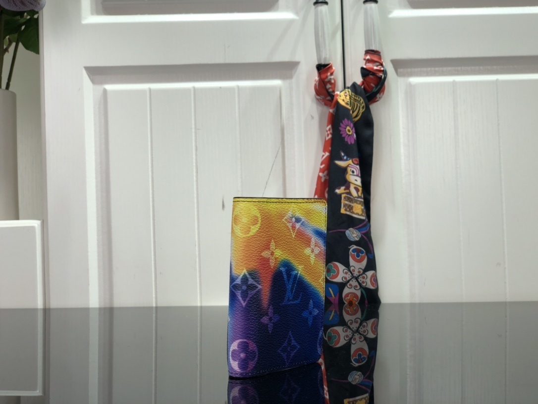 LV POCKET ORGANIZER M62663 