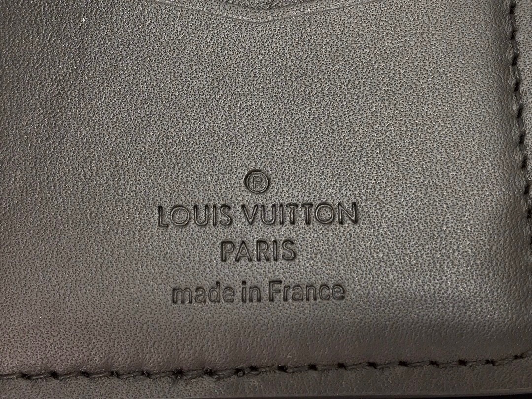 LV POCKET ORGANIZER M62899