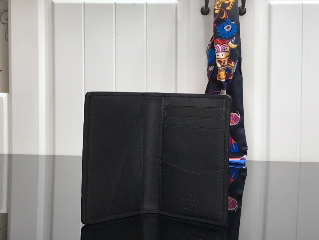 LV POCKET ORGANIZER M62899