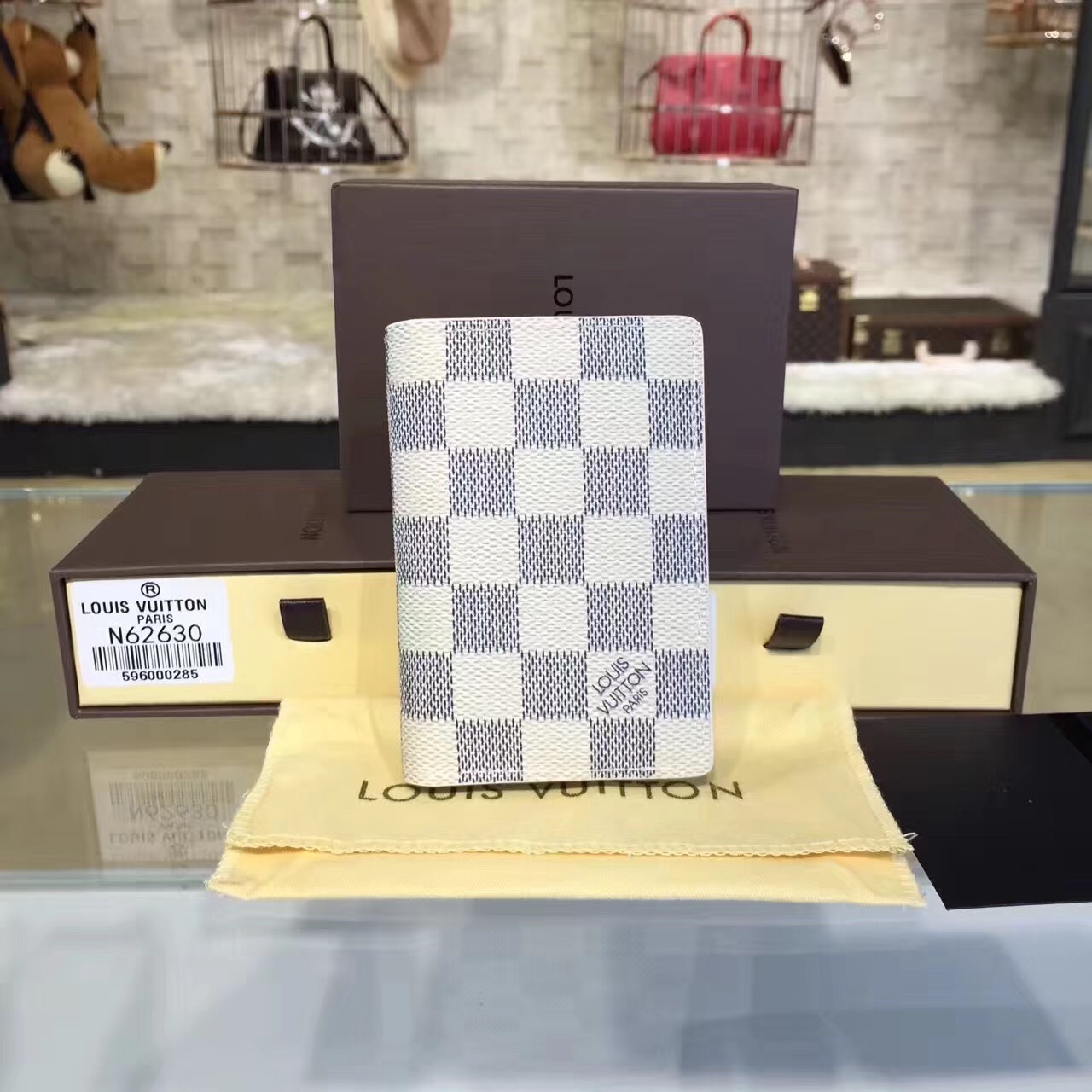 LV POCKET ORGANIZER M63145 