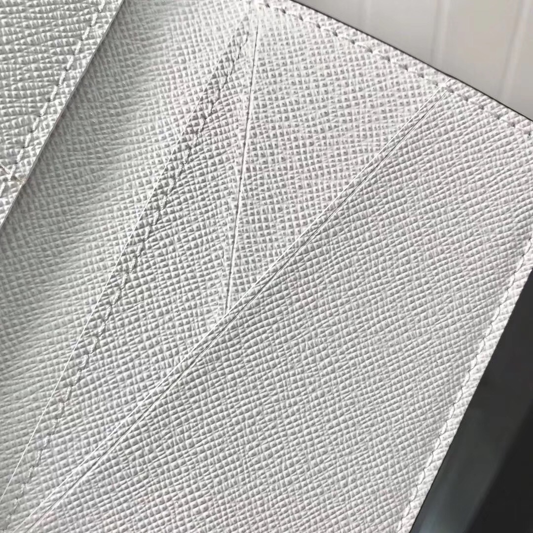 LV POCKET ORGANIZER M67818