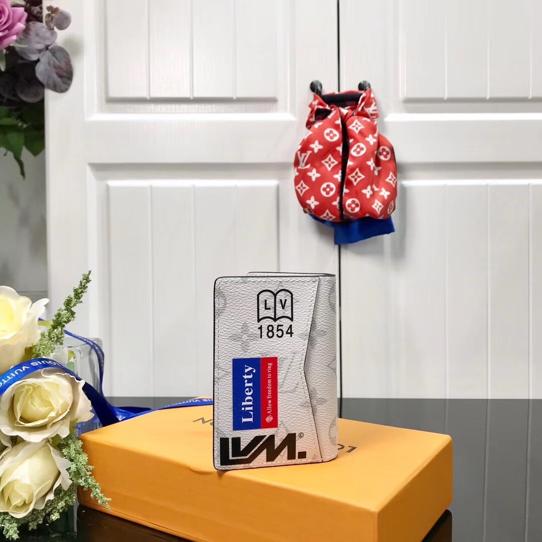 LV POCKET ORGANIZER M67818