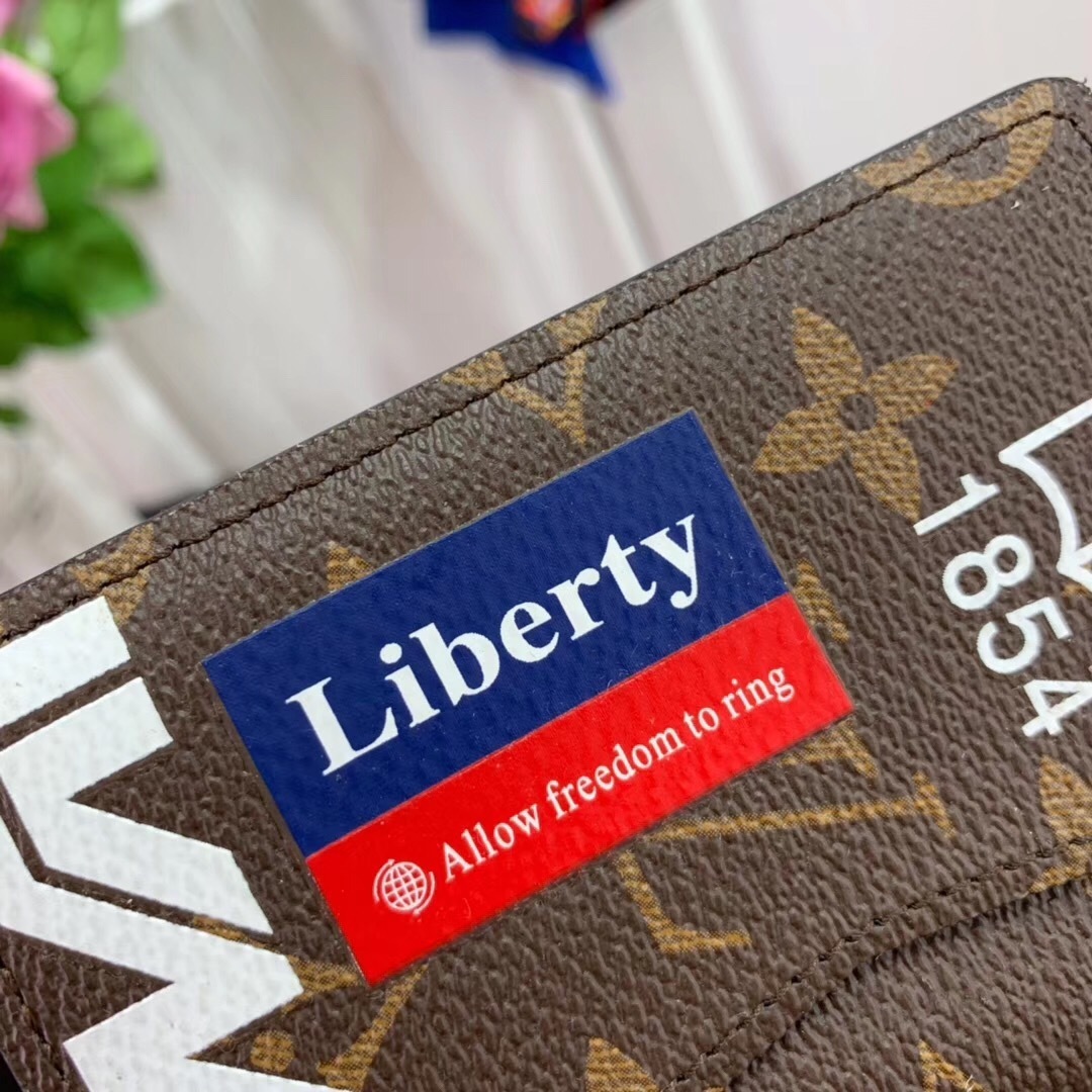 LV POCKET ORGANIZER M67818