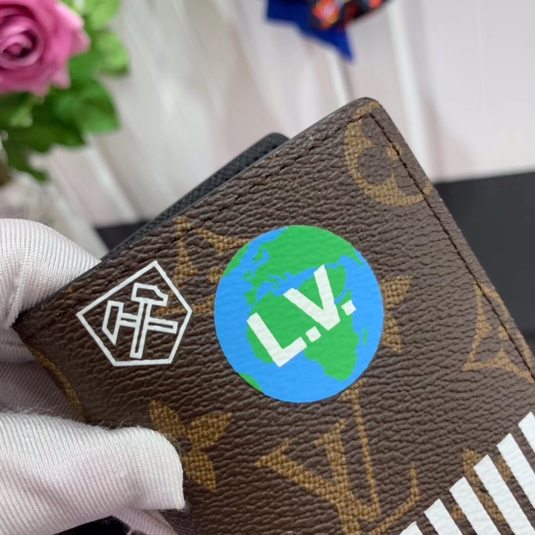 LV POCKET ORGANIZER M67818