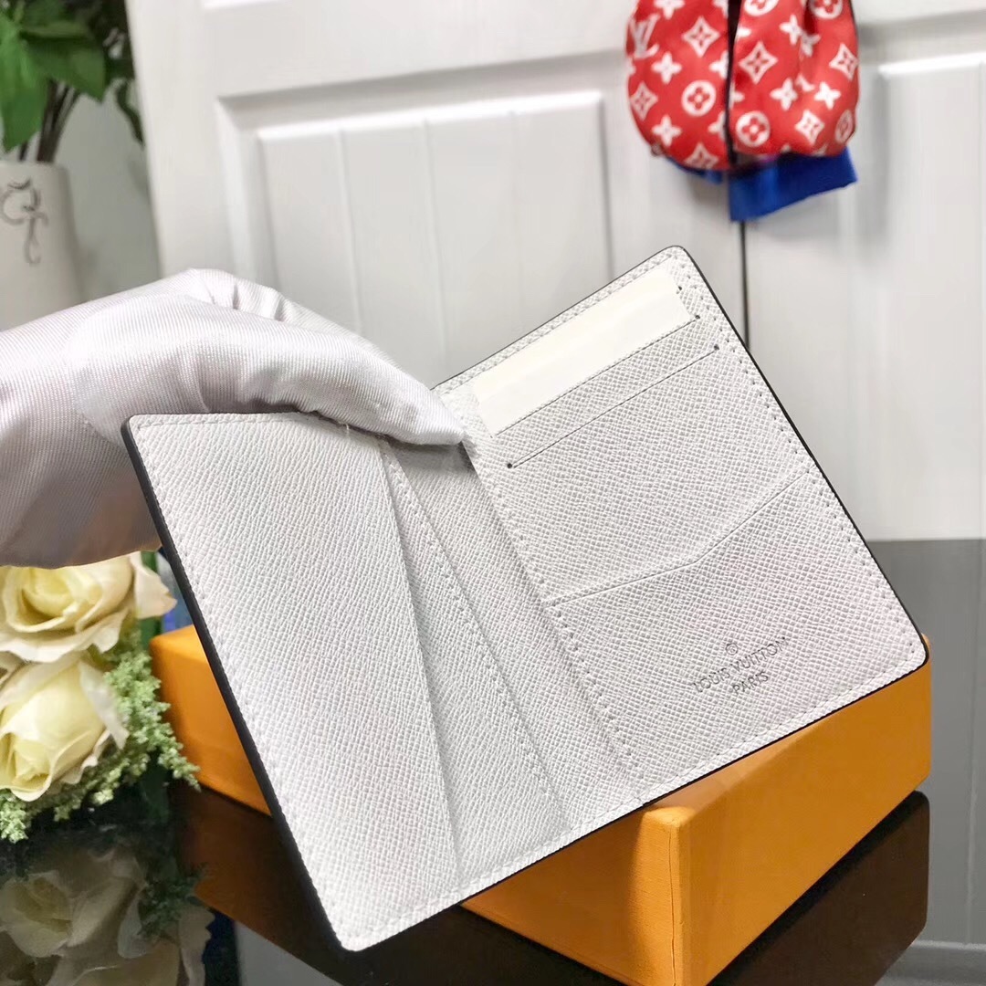 LV POCKET ORGANIZER M67818