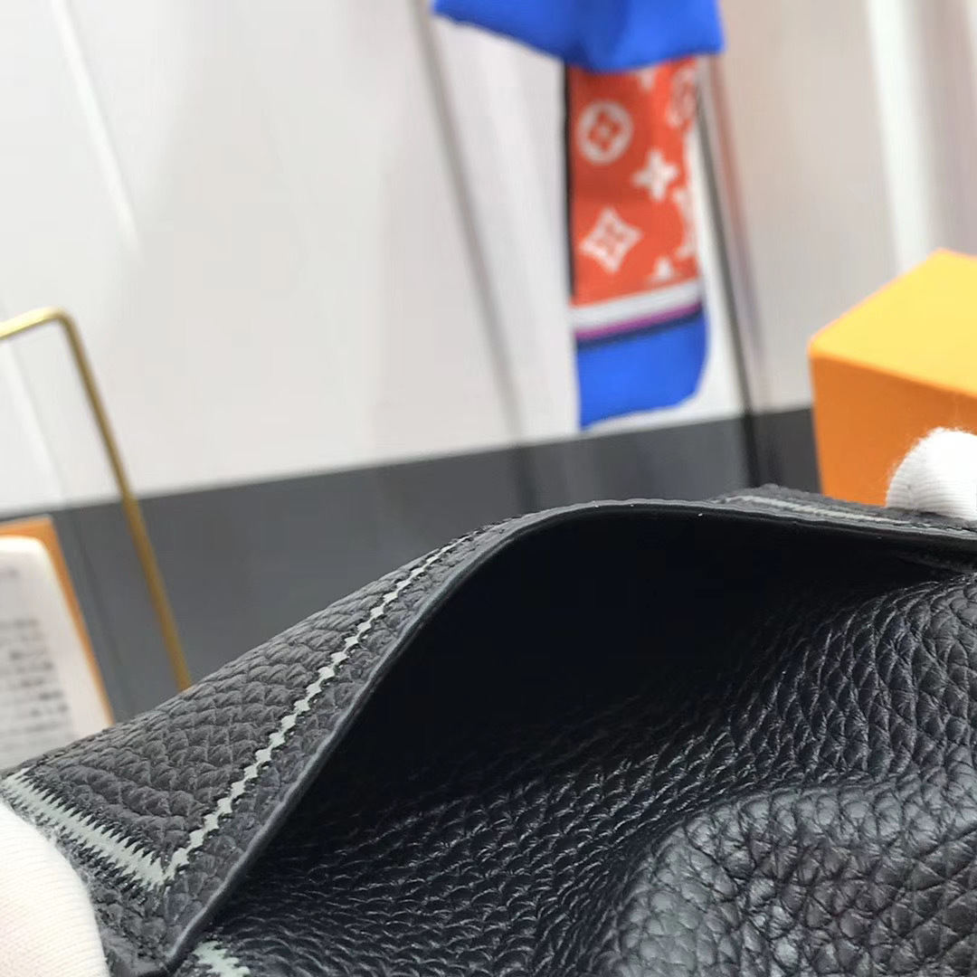 LV POCKET ORGANIZER M68209 