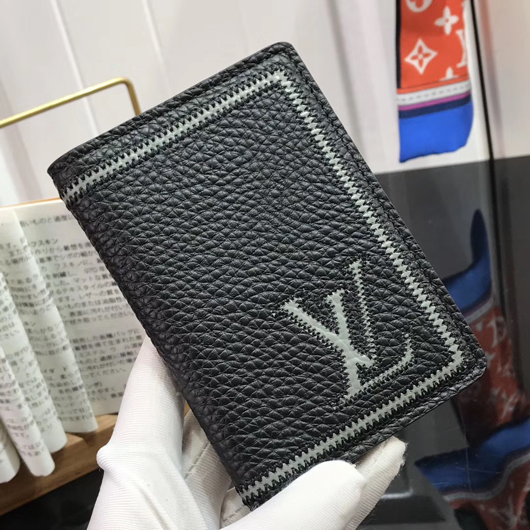 LV POCKET ORGANIZER M68209