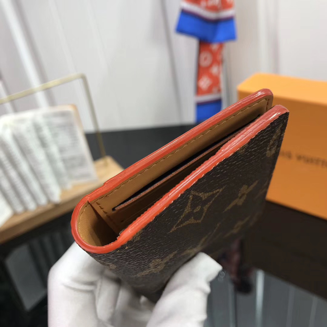 LV POCKET ORGANIZER M68902