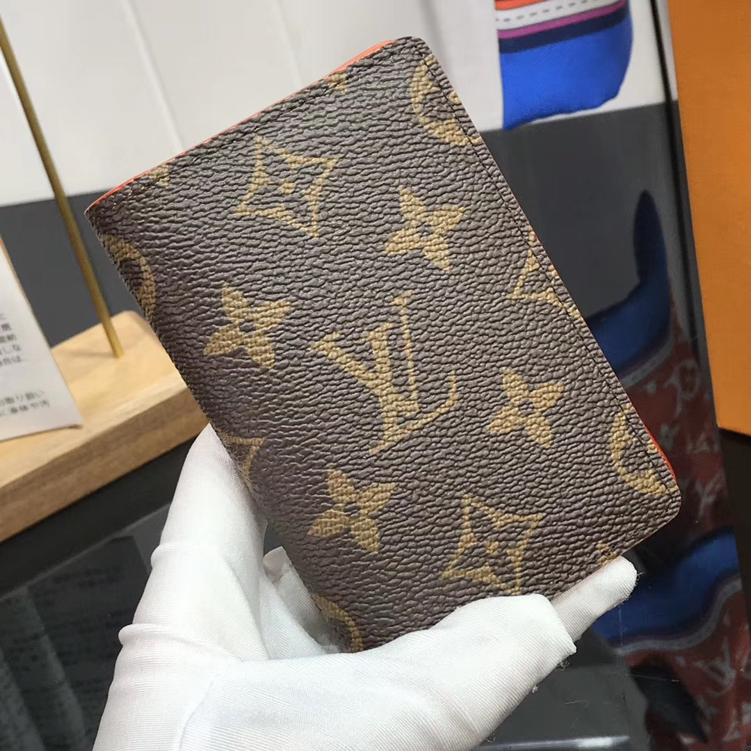 LV POCKET ORGANIZER M68902