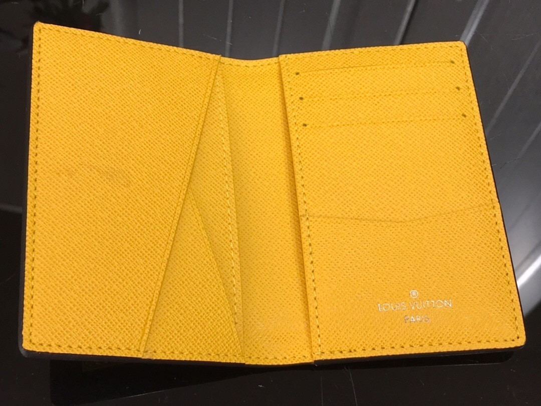 LV POCKET ORGANIZER M69250 