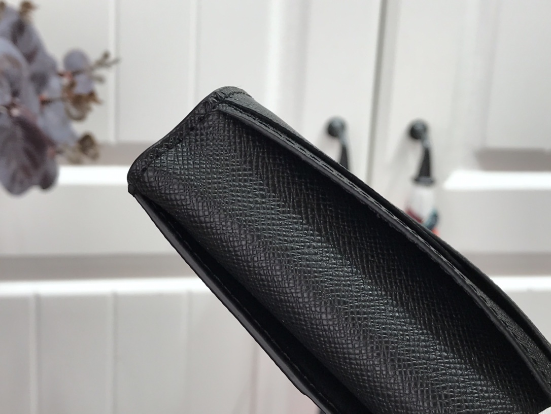 LV POCKET ORGANIZER M69536 