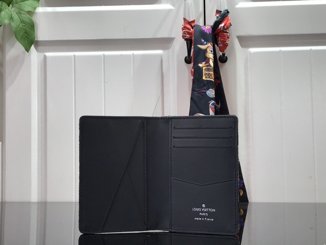 LV POCKET ORGANIZER M80025 