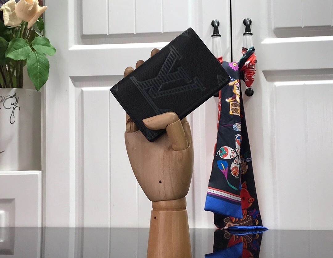 LV POCKET ORGANIZER M80038