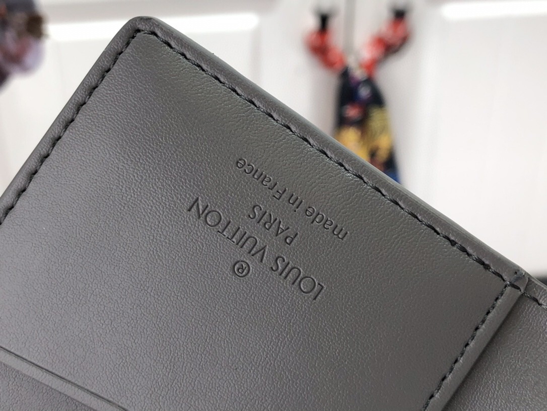 LV POCKET ORGANIZER M81382