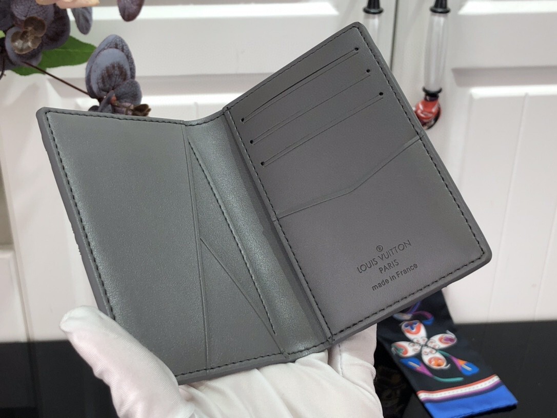 LV POCKET ORGANIZER M81382