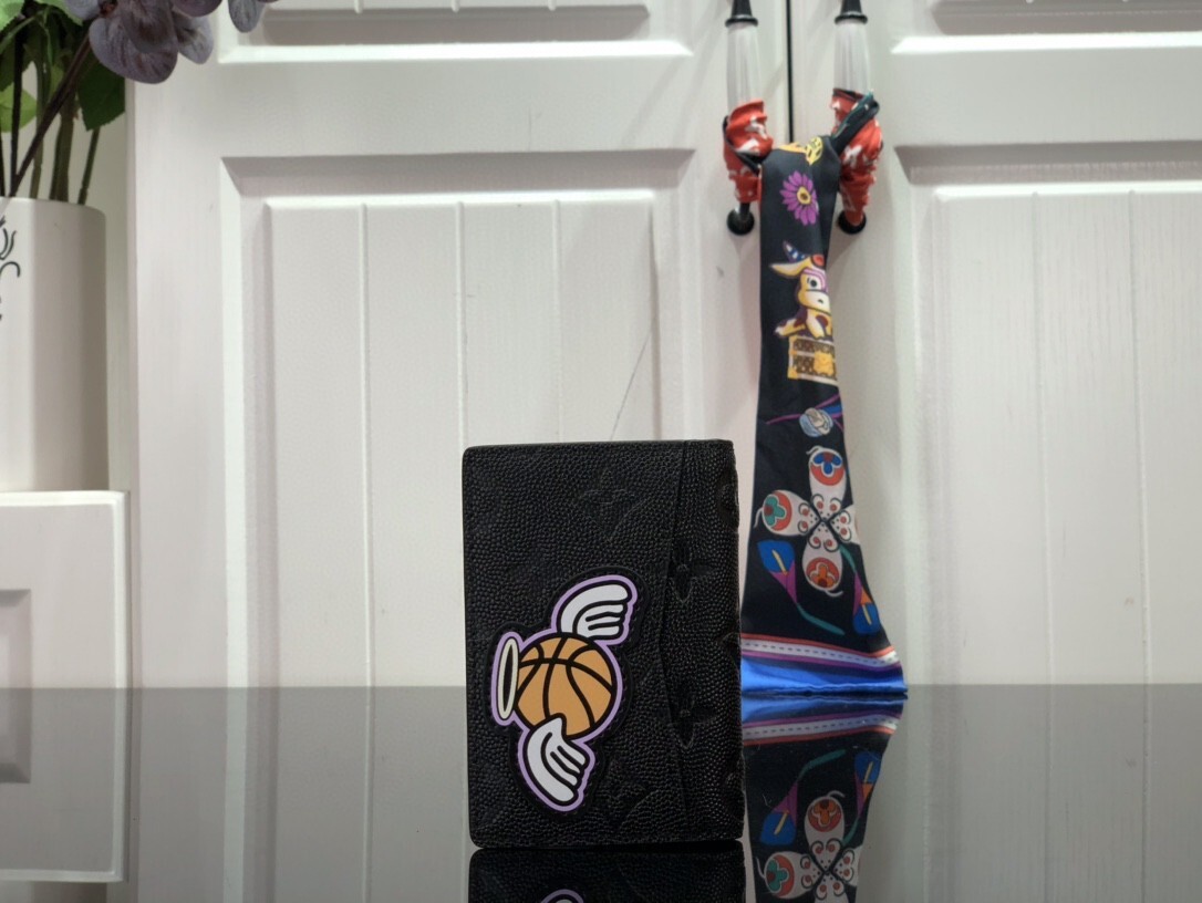 LV POCKET ORGANIZER M81663