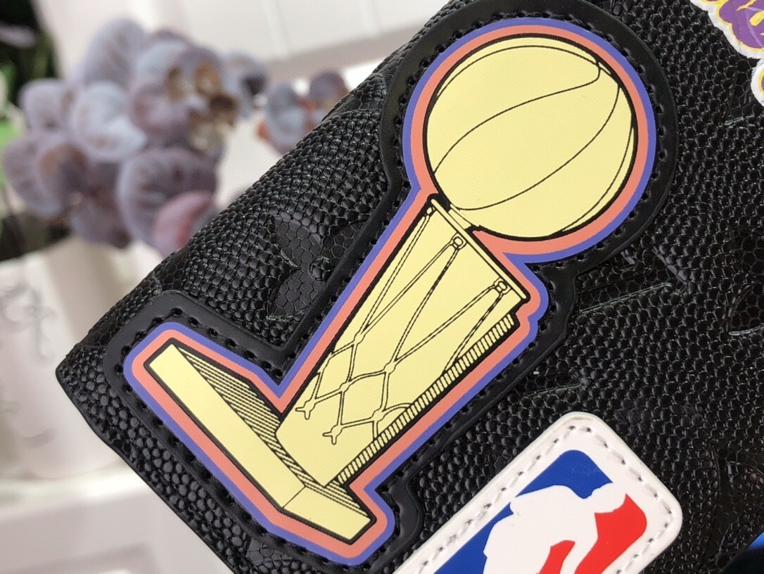 LV POCKET ORGANIZER M81663