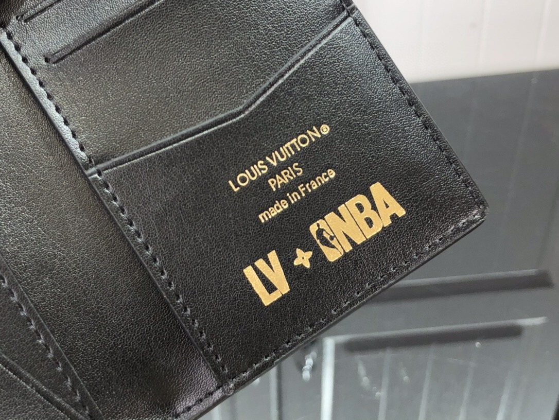 LV POCKET ORGANIZER M81663