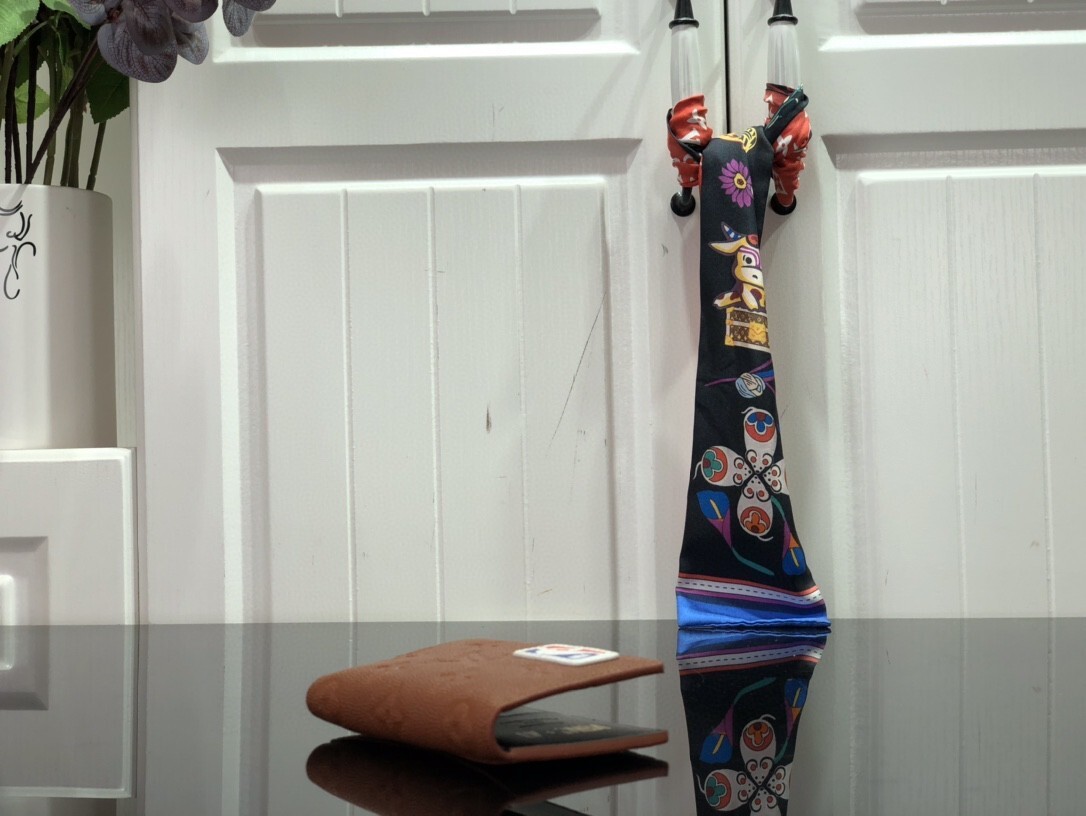 LV POCKET ORGANIZER M81663