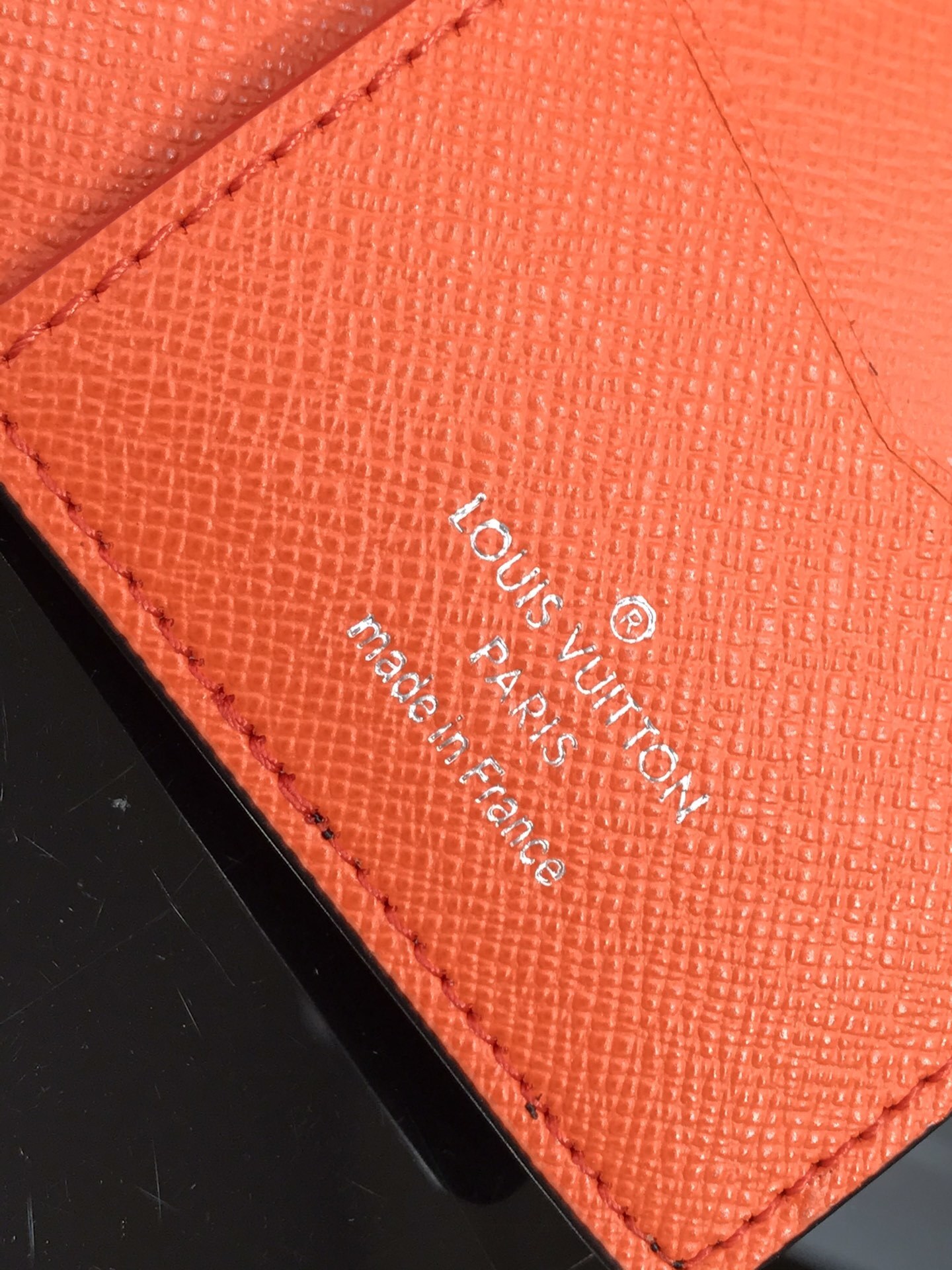 LV POCKET ORGANIZER N40422