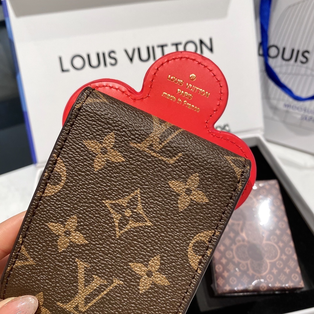 LV POKER 130104P