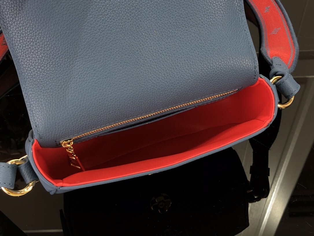 LV PONT 9 SOFT PM M58727