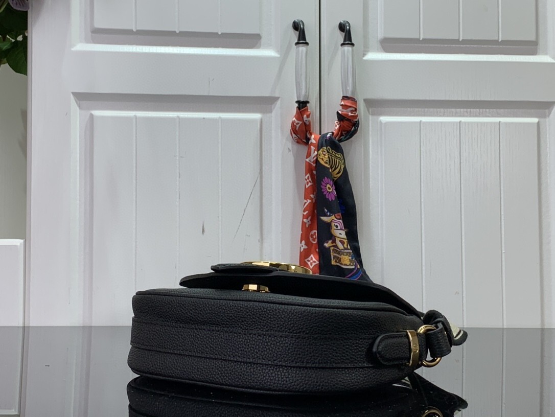 LV PONT 9 SOFT PM M58727