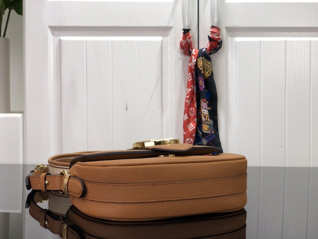 LV PONT 9 SOFT PM M58727