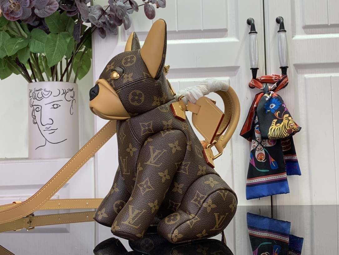 LV POOCH BAG M12617 
