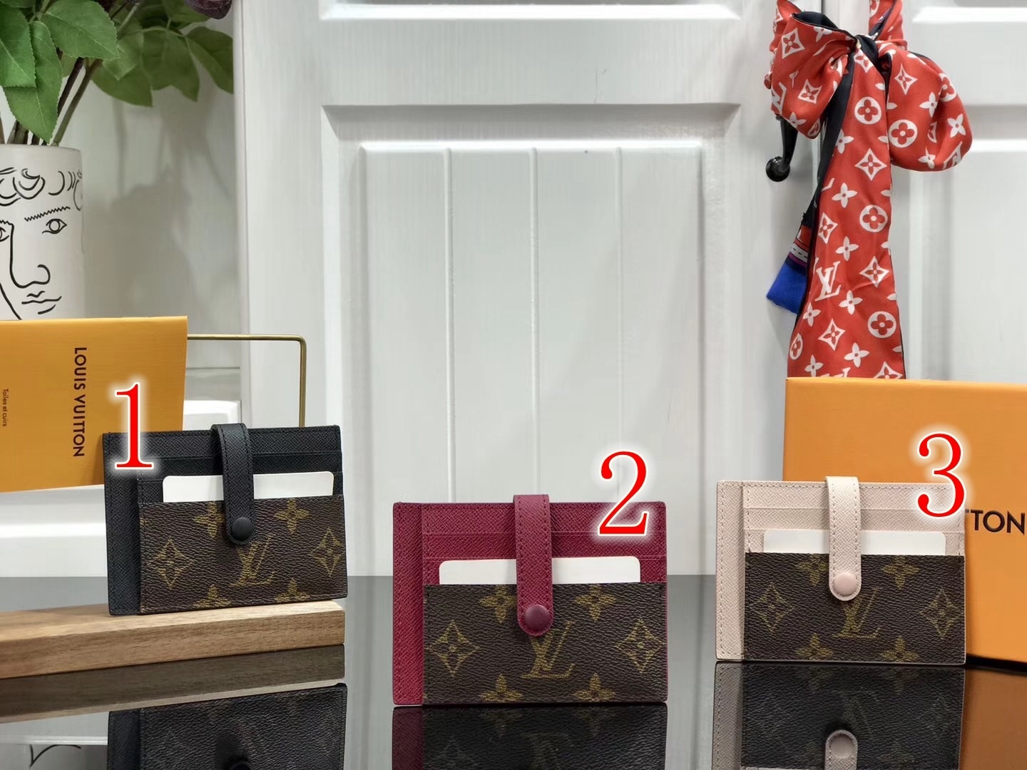 LV PORTE CARTES DOUBLE N61730