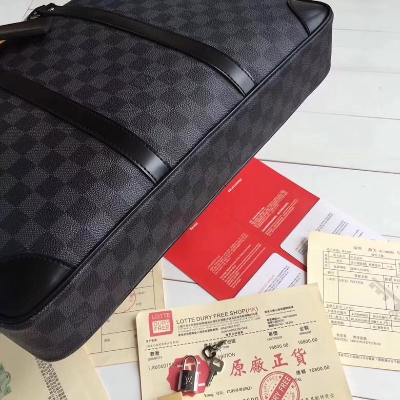 LV PORTE-DOCUMENTS VOYAGE N41125