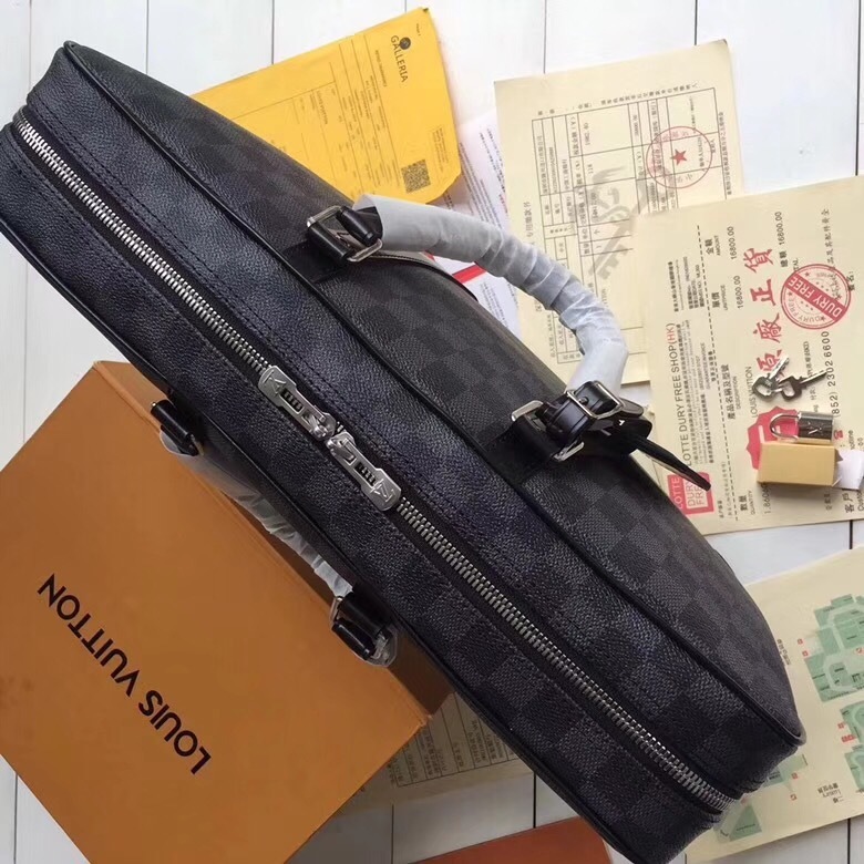 LV PORTE-DOCUMENTS VOYAGE N41125