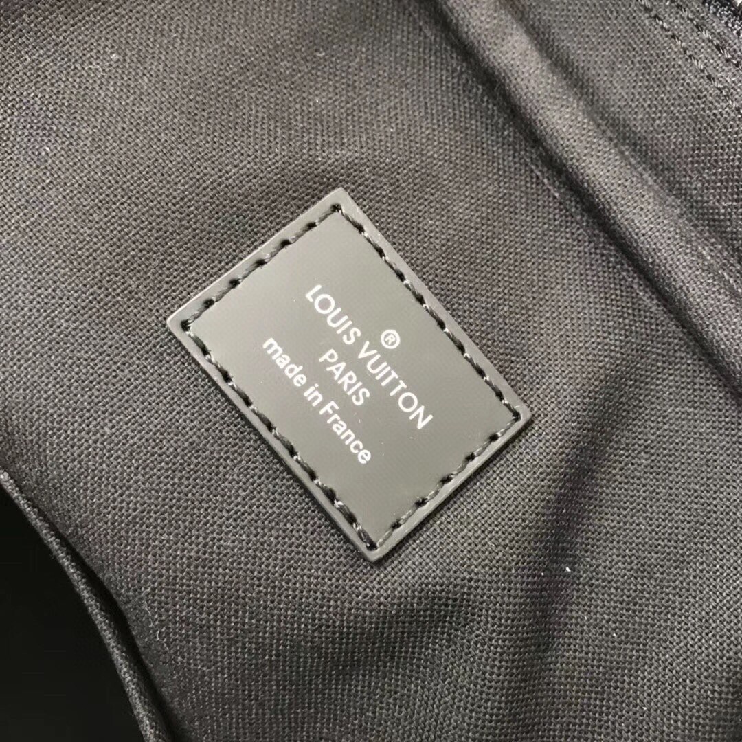 LV PORTE-DOCUMENTS VOYAGE PM N41478