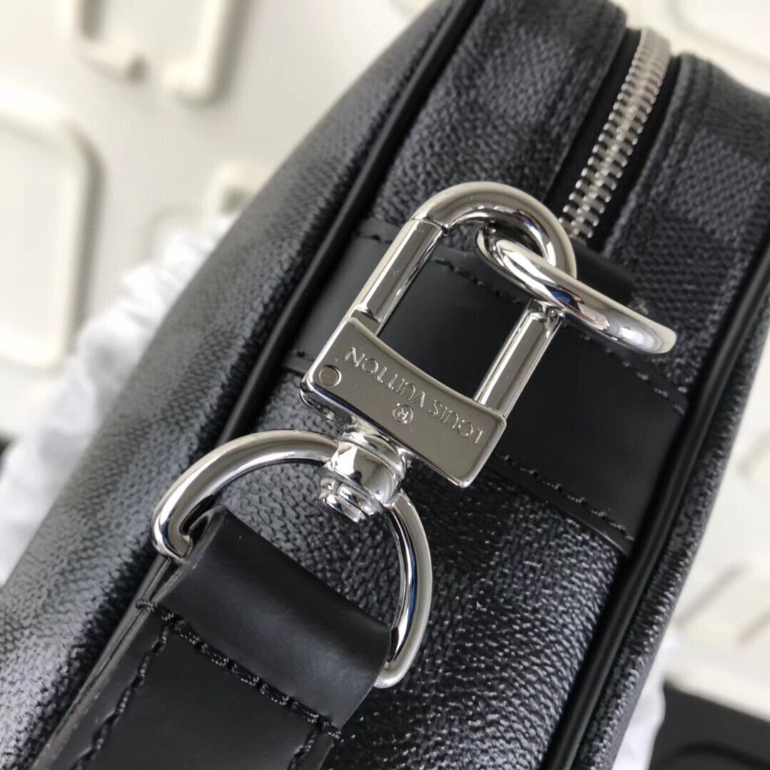 LV PORTE-DOCUMENTS VOYAGE PM N41478