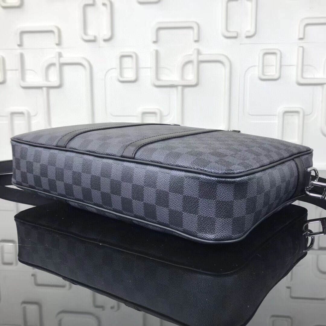 LV PORTE-DOCUMENTS VOYAGE PM N41478