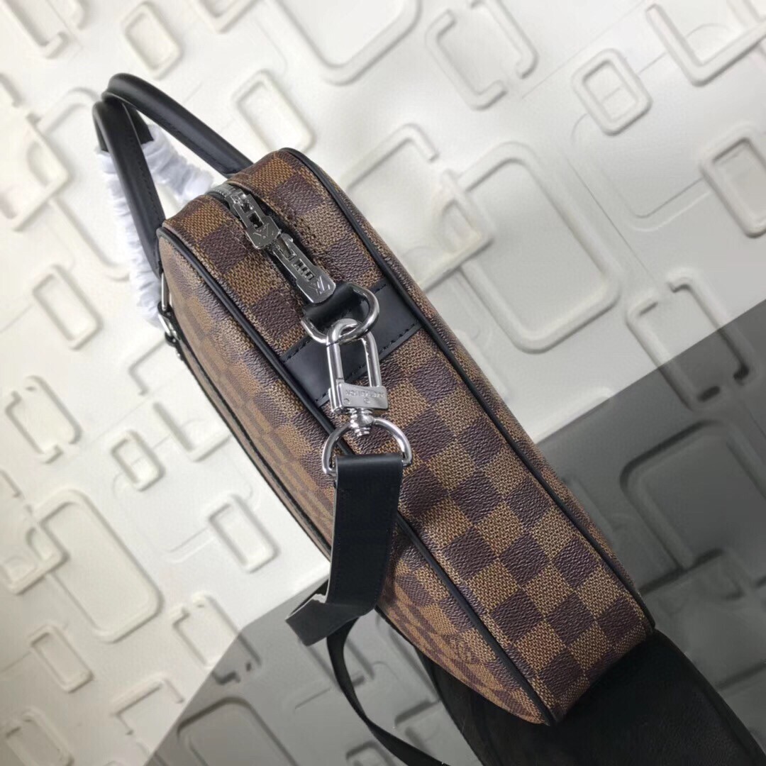 LV PORTE-DOCUMENTS VOYAGE PM N41478