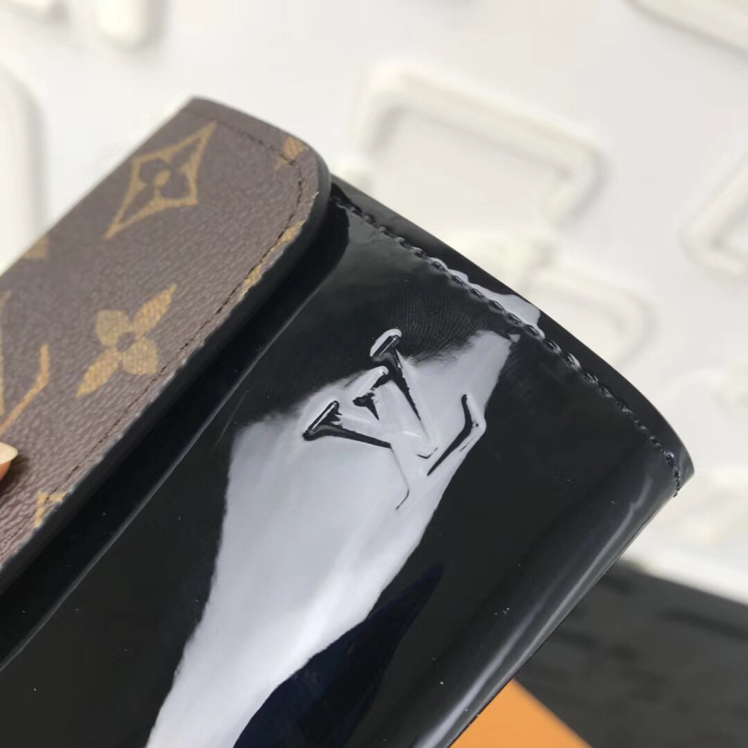 LV PORTEFEUILLE CHERRYWOOD wallet M62558 