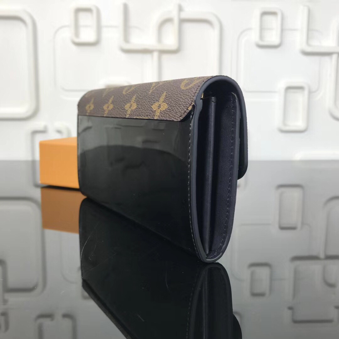 LV PORTEFEUILLE CHERRYWOOD wallet M62558 