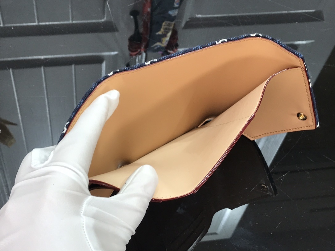 LV PORTEFEUILLE VICTORINE SINCE 1854 M80211 