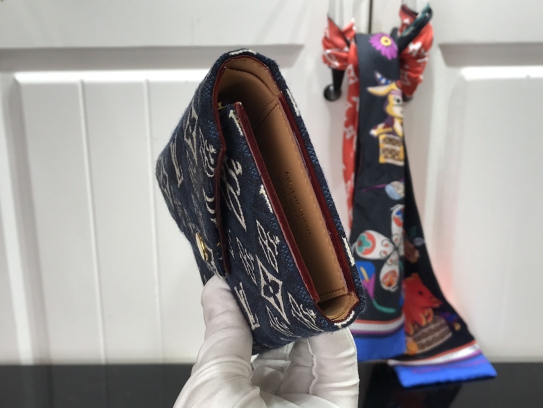 LV PORTEFEUILLE VICTORINE SINCE 1854 M80211 