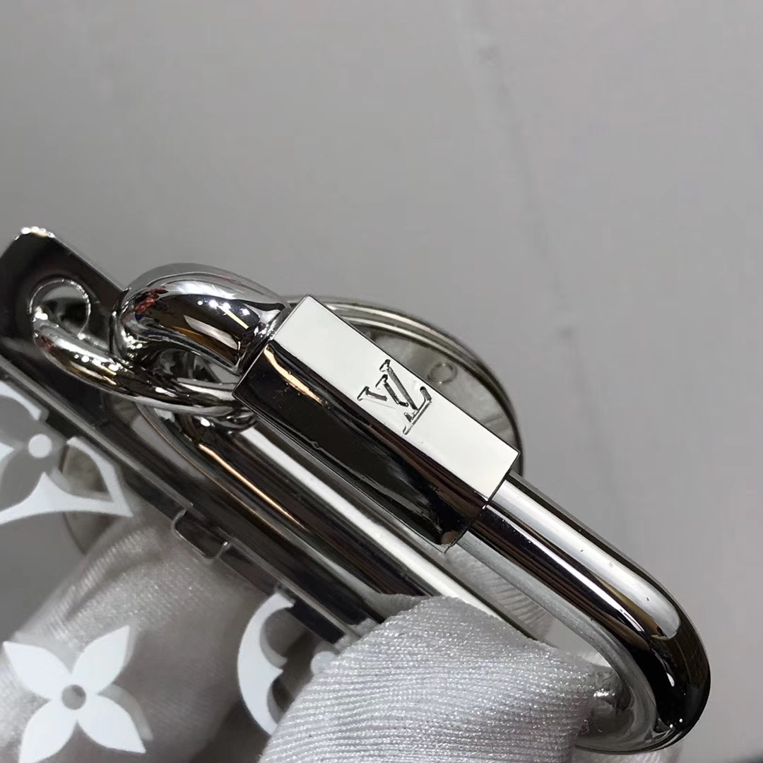 LV PRISM ID HOLDER M68285