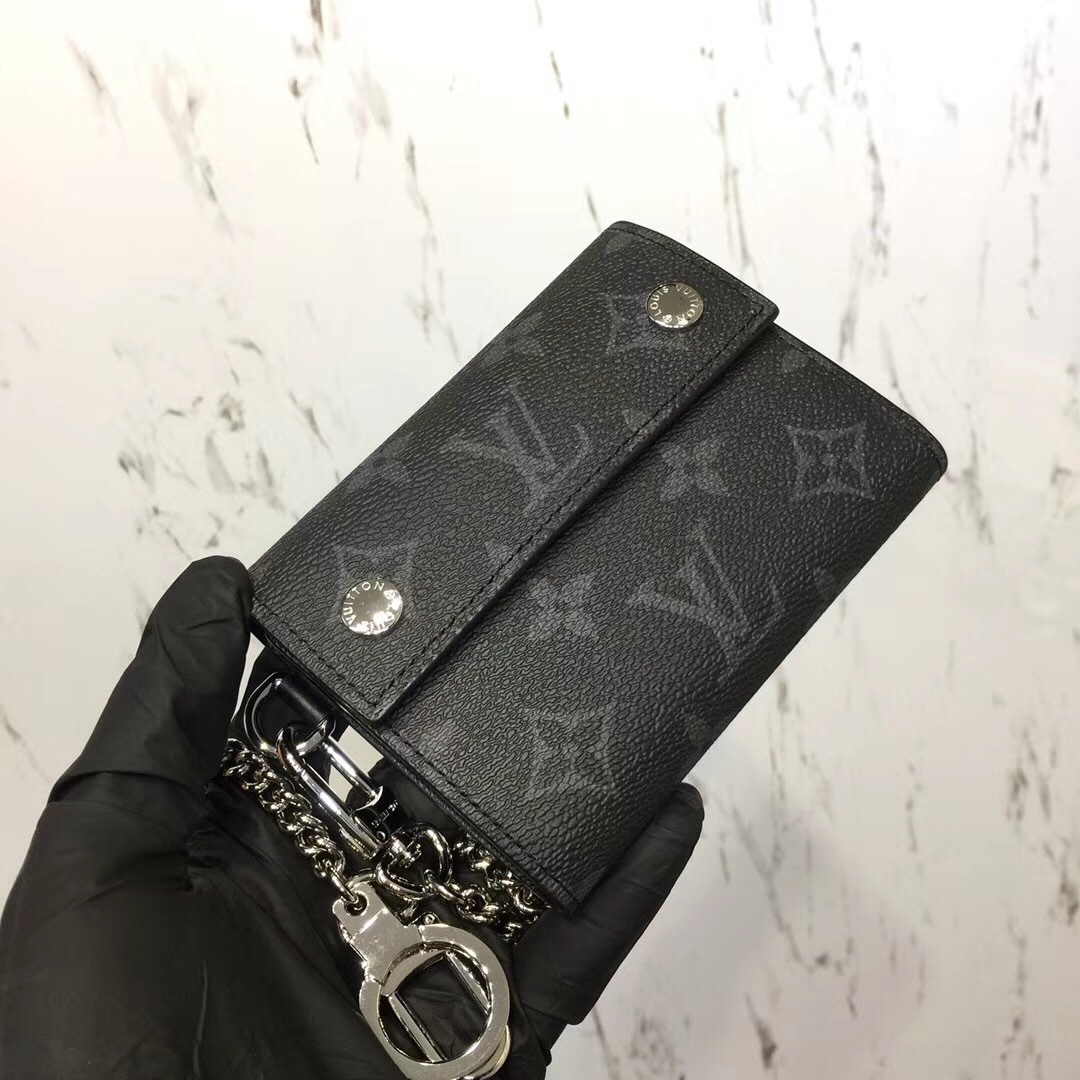 LV RIVETS CHAIN M63510