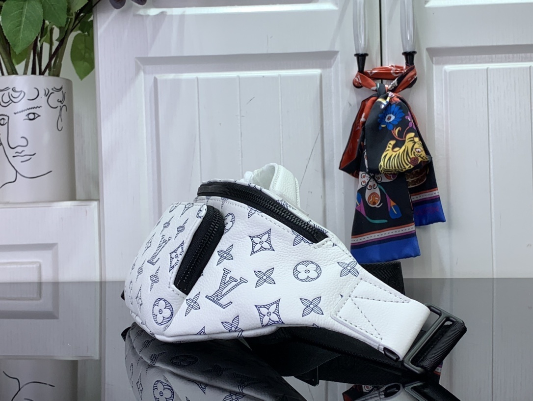 LV Rush Bumbag M25227