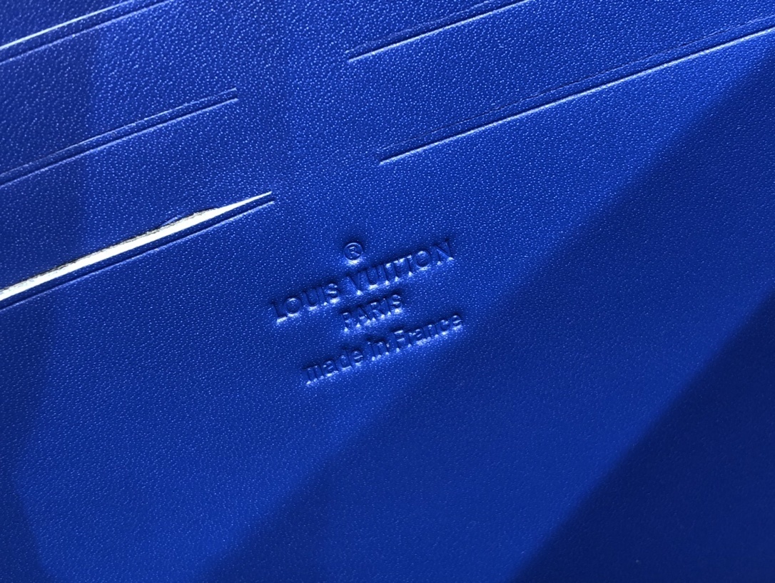 LV S LOCK 4A POUCH M80582