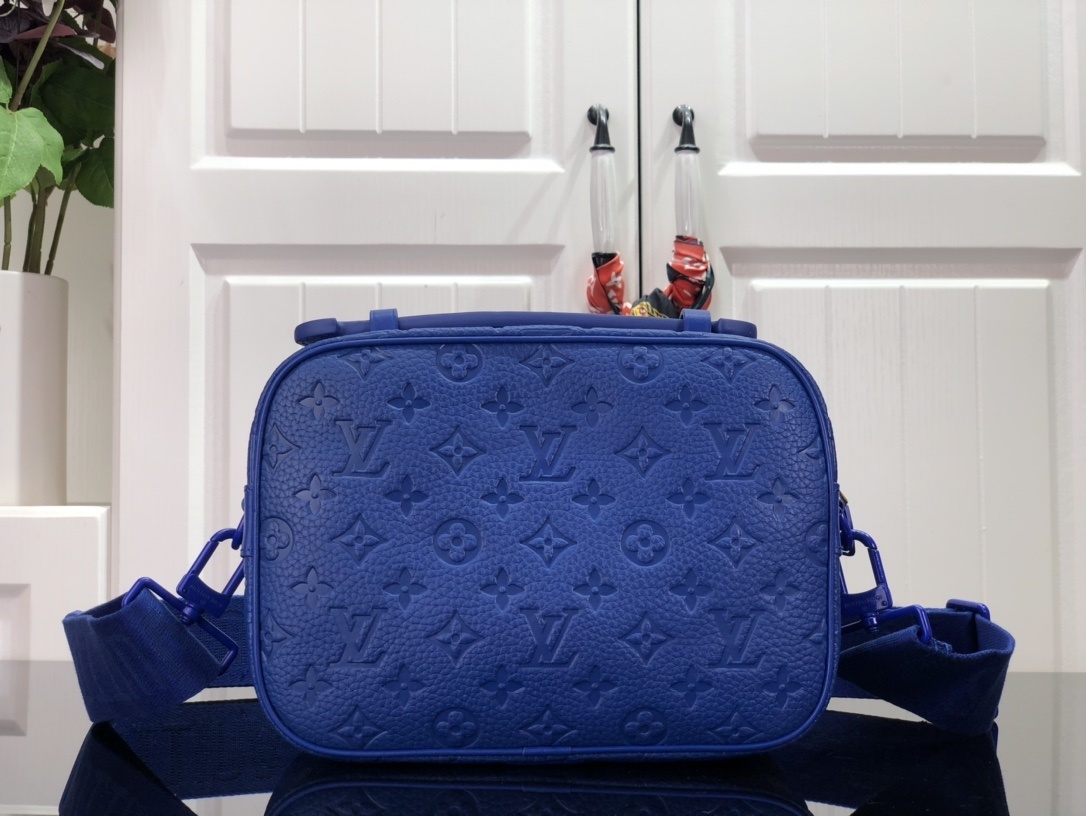 LV S LOCK MESSENGER M58489 