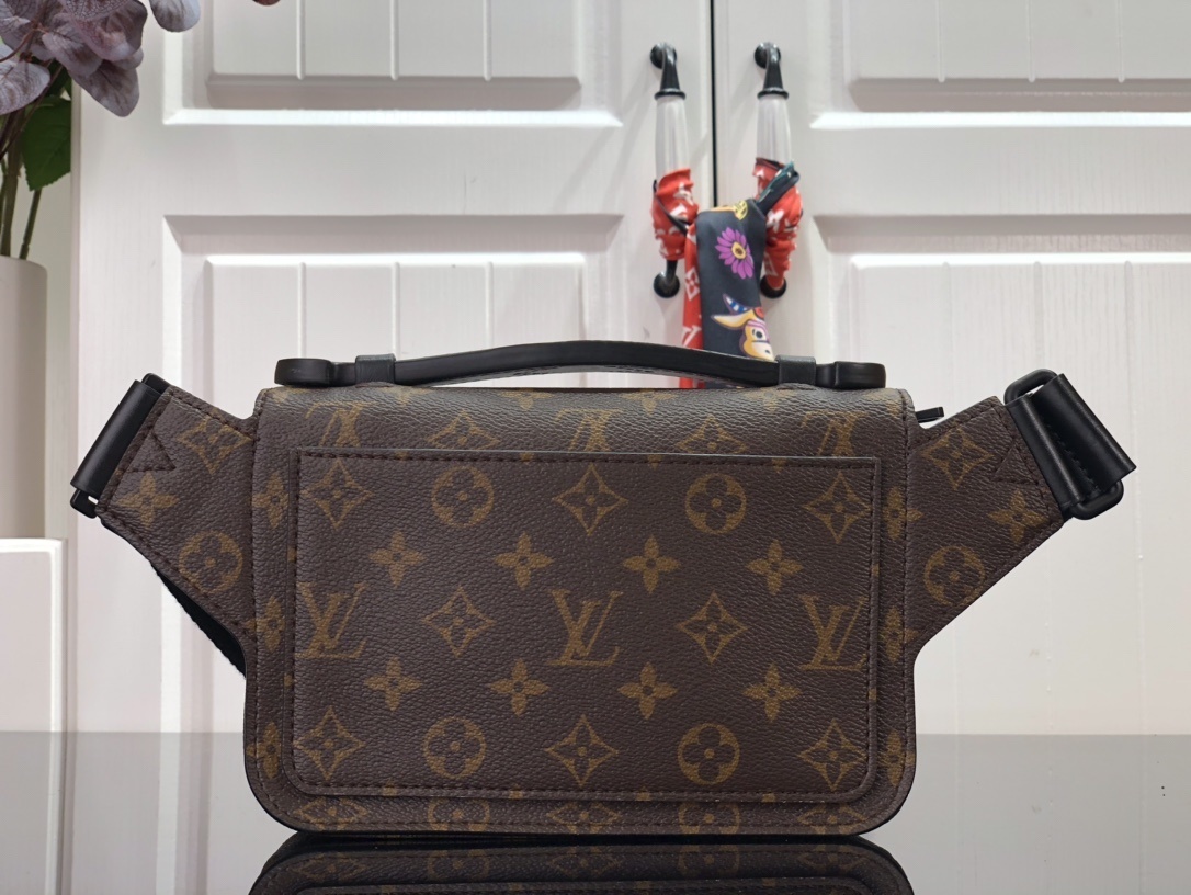 LV S LOCK SLING BAG M45807 